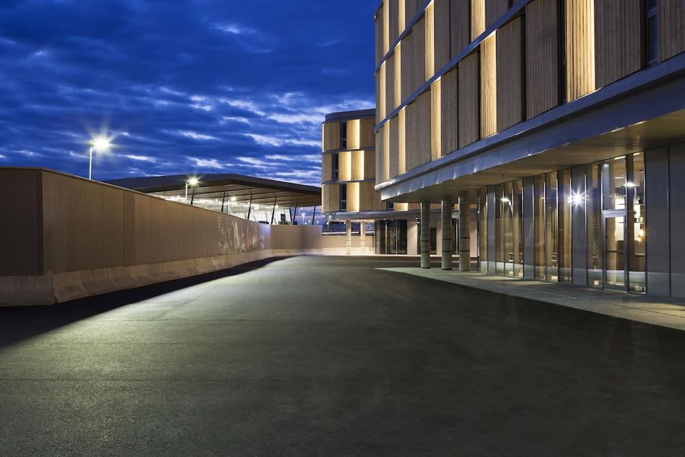 Comfort Hotel Bergen Airport Blomsterdalen Exterior foto